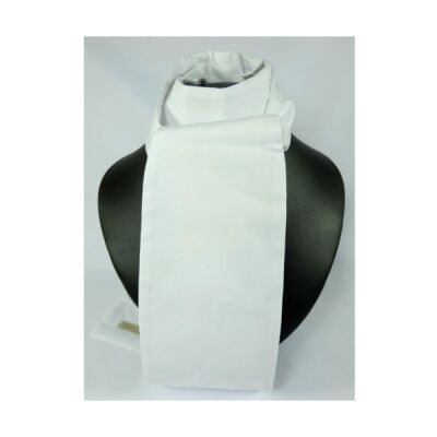 Untied Hunt Stock Thumbnail